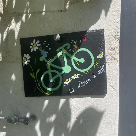 Cosy Dans Dépendance Avec Abri Vélos