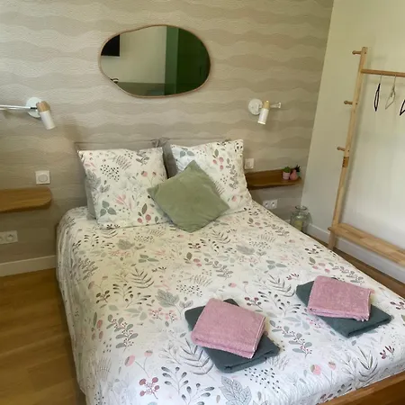 Cosy Dans Dépendance Avec Abri Vélos Séjour chez l'habitant Saumur