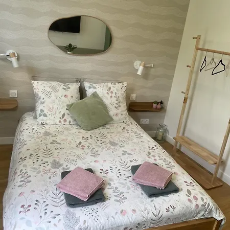 Cosy Dans Dépendance Avec Abri Vélos Séjour chez l'habitant *